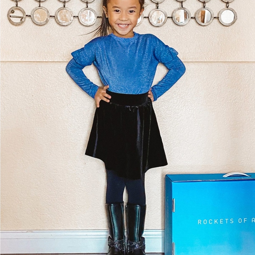 Rockets of Awesome Black Velvet Kids Skirt - Size 4